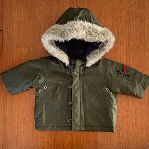 😊FREE😊 GAP Olive Hooded Puffer with Faux Fur Trim size 3-6m